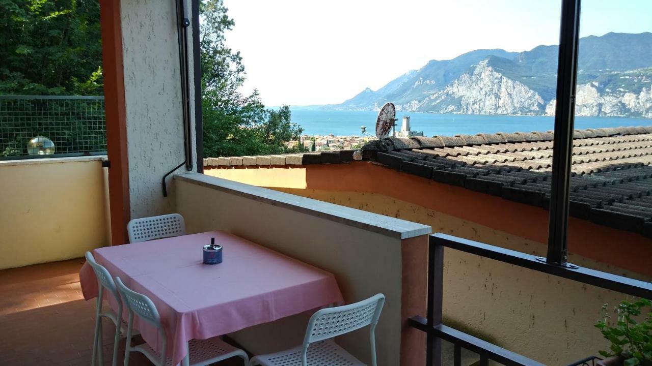 Apartament Luna Wifi Free - Malcesine Eksteriør bilde